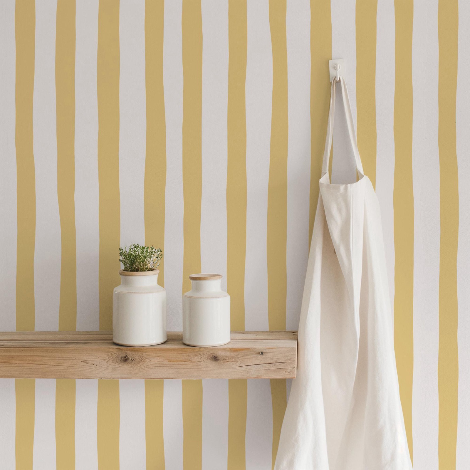 Sunshine Yellow Wobbly Stripes - Baby Nursery Yellow Walls 评论和价格