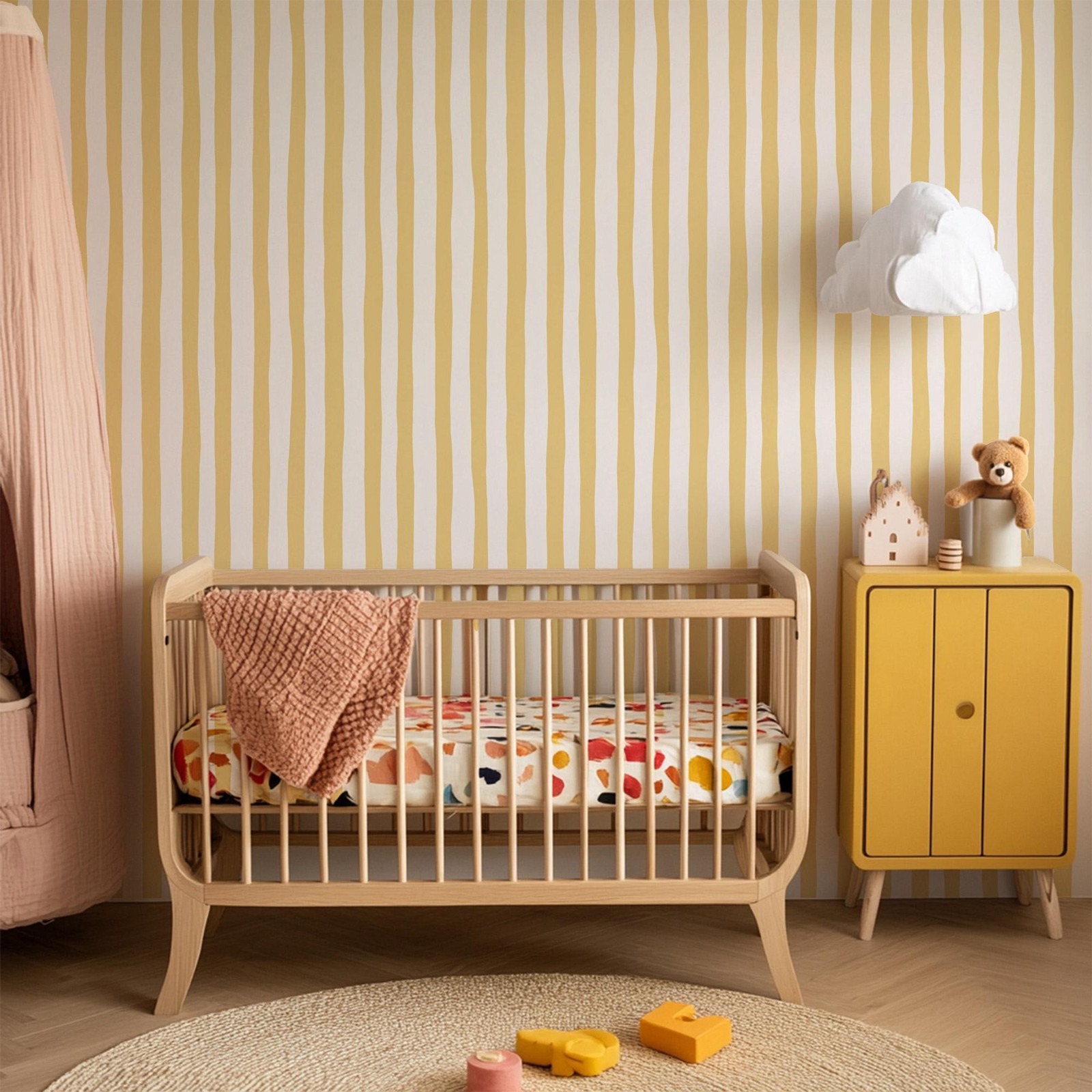 Sunshine Yellow Wobbly Stripes - Baby Nursery Yellow Walls 评论和价格