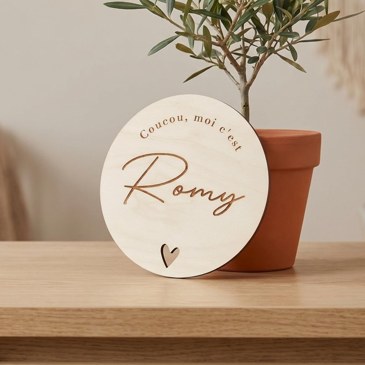 Custom Round Wooden Name Plaqu - Baby Nursery Name Sign 评论和价格